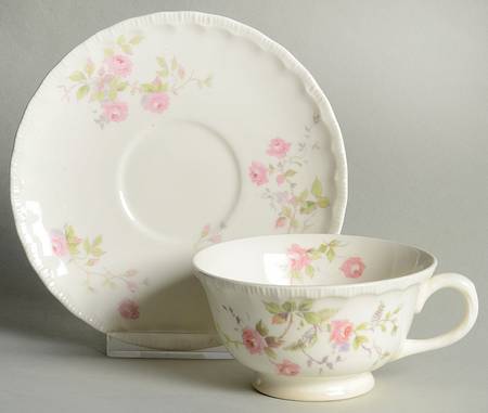 3159 Footed Cup & Saucer Set