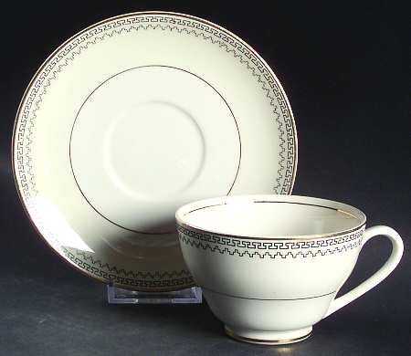 Arvilla Footed Cup & Saucer Set