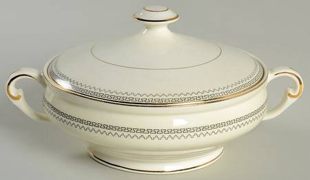 Arvilla Round Covered Vegetable