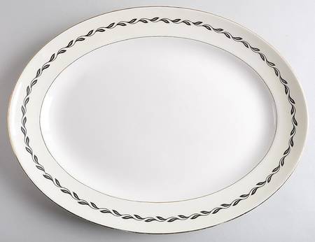 Black Laurel 15" Oval Serving Platter