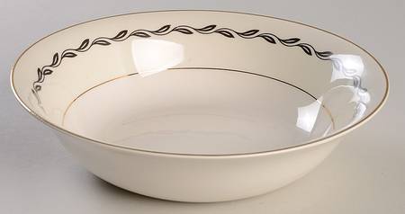 Black Laurel 8" Round Vegetable Bowl