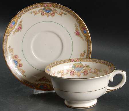 Carlyle Footed Cup & Saucer Set