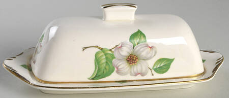 Dogwood (Shell Edge) 1/4 Lb Covered Butter