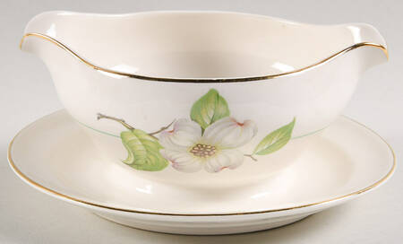 Dogwood (Smooth Edge) Gravy Boat with Attached Underplate