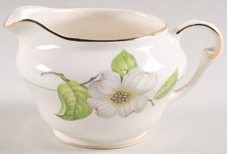 Dogwood (Smooth Edge) Creamer