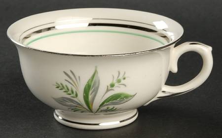 Encore (Platinum Inner Ring) Footed Cup