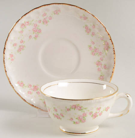 Florence (Scalloped Edge) Footed Cup & Saucer Set