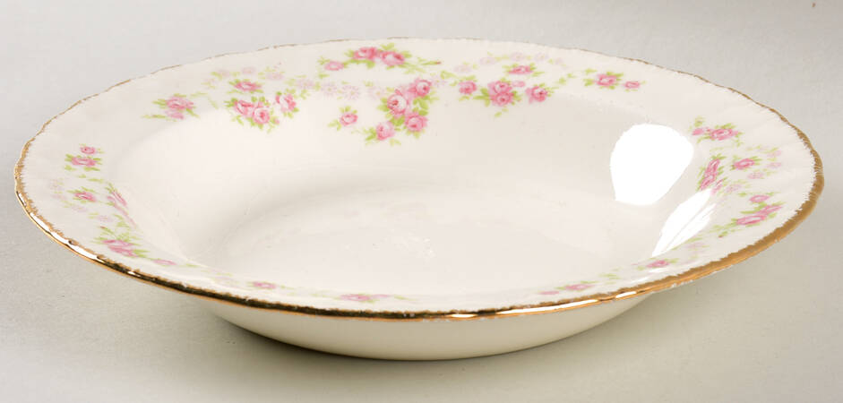 Florence (Scalloped Edge) Rim Soup Bowl