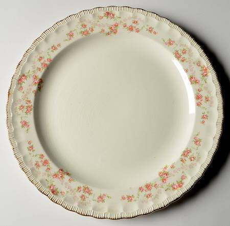 Florence (Scalloped Edge) 11" Chop Plate (Round Platter)