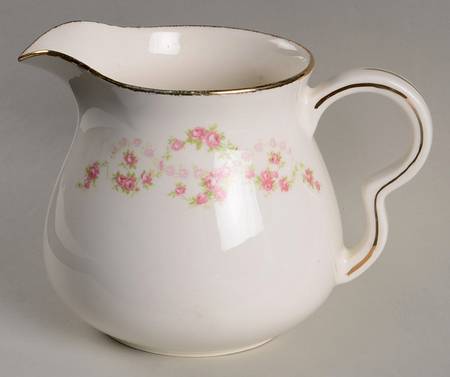 Florence (Smooth Edge) 40 Oz Pitcher