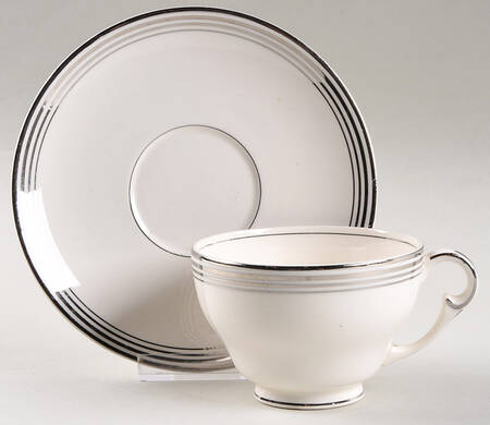 Franklin Footed Cup & Saucer Set