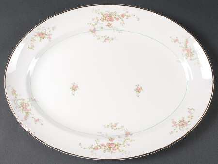 Gwendolyn 15" Oval Serving Platter