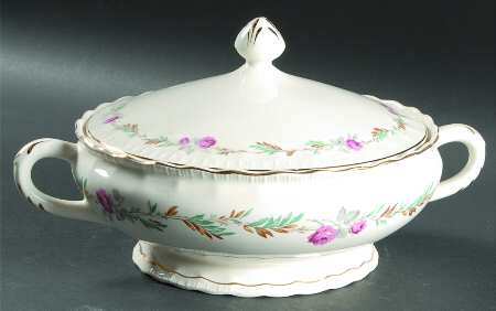 Largo Round Covered Vegetable