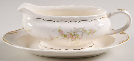 Leon Gravy Boat & Underplate