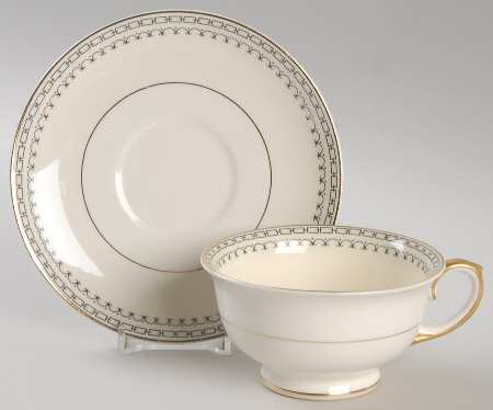 Linda Footed Cup & Saucer Set