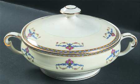 Melrose Round Covered Vegetable