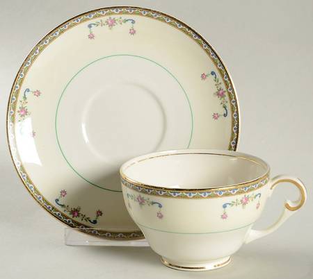 Melrose Footed Cup & Saucer Set