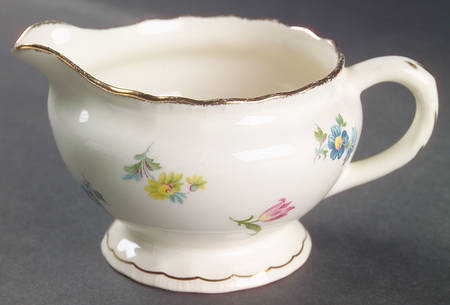 Pinafore (Brushed Gold Trim) Creamer