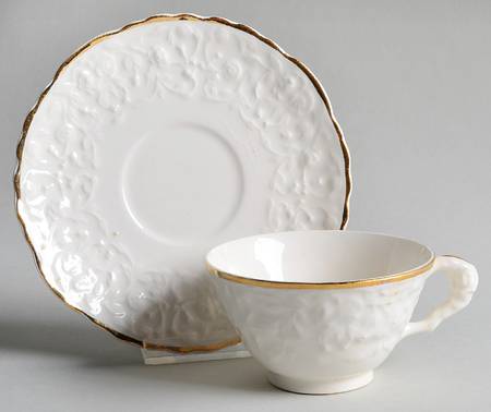 POP17 Footed Cup & Saucer Set