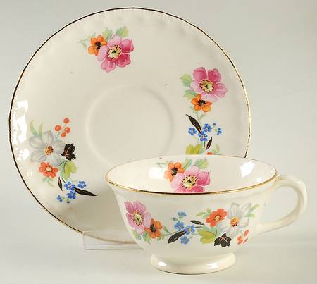 3188 Footed Cup & Saucer Set