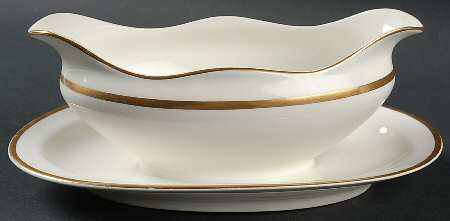 POP28 Gravy Boat with Attached Underplate