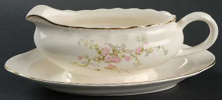 POP45 Gravy Boat & Underplate