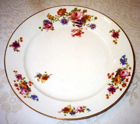 POP64 Dinner Plate