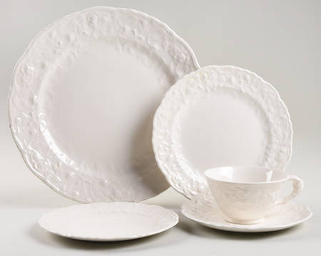 Rose Point 5 Piece Place Setting