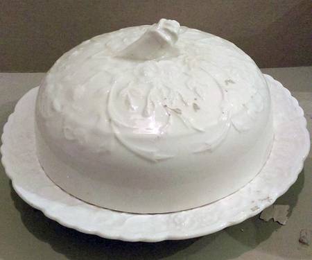 Rose Point Round Covered Butter