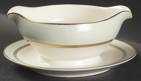 Spring Gravy Boat with Attached Underplate