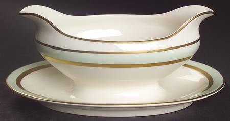 Spring Gravy Boat with Attached Underplate