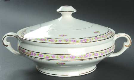 St. Regis Round Covered Vegetable