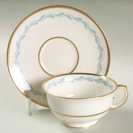 Victory Footed Cup & Saucer Set
