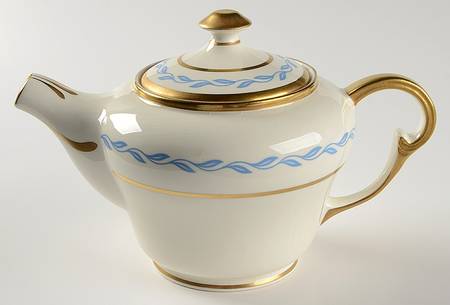 Victory Teapot & Lid