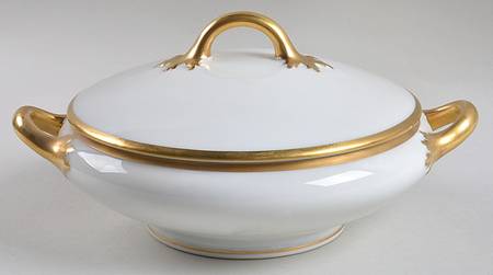 The Calais Round Covered Vegetable