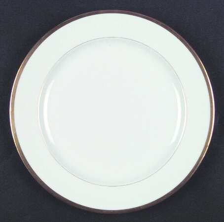 The Calais Luncheon Plate