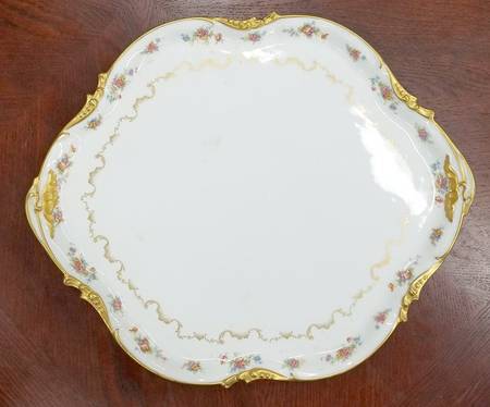 POY24 18" Oval Serving Platter