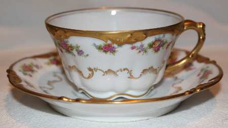 POY24 Footed Cup & Saucer Set