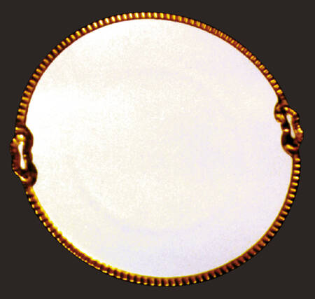 POY27 Handled Cake Plate