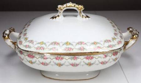 POY36 Oval Covered Vegetable