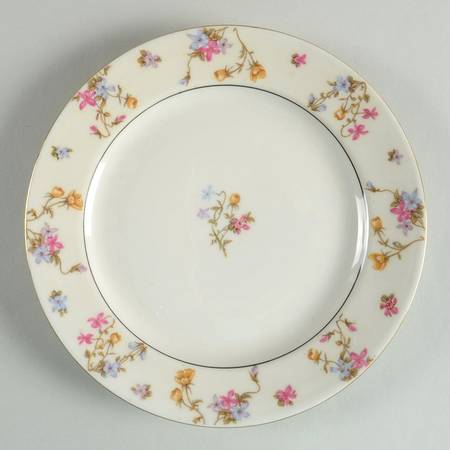 POY39 Luncheon Plate