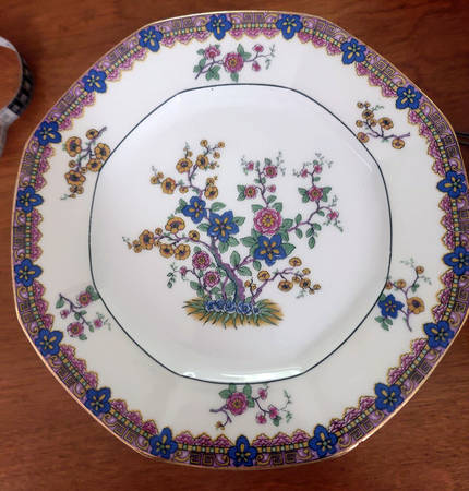 POY56 Luncheon Plate