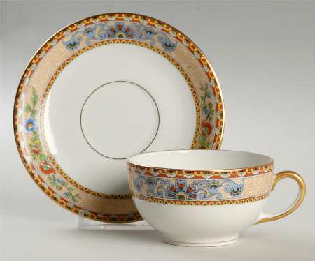 POY59 Flat Cup & Saucer Set