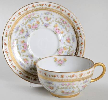 POY63 Footed Cup & Saucer Set