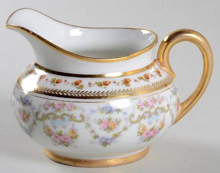 POY63 Creamer