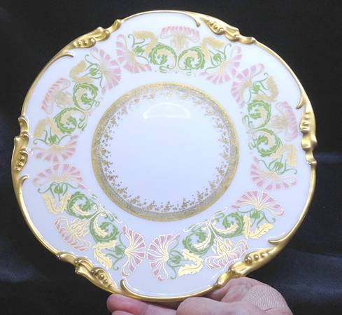 POY64 Luncheon Plate