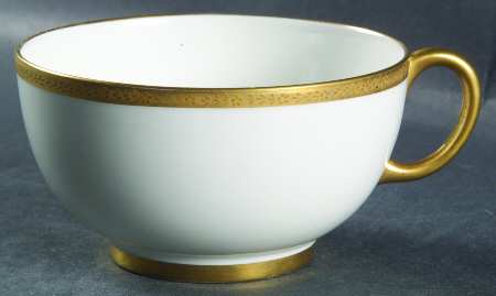 POY79 Footed Cup
