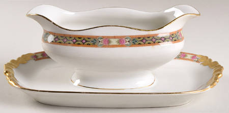 POY80 Gravy Boat with Attached Underplate