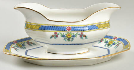 POY90 Gravy Boat with Attached Underplate