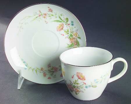Flat Cup & Saucer Set